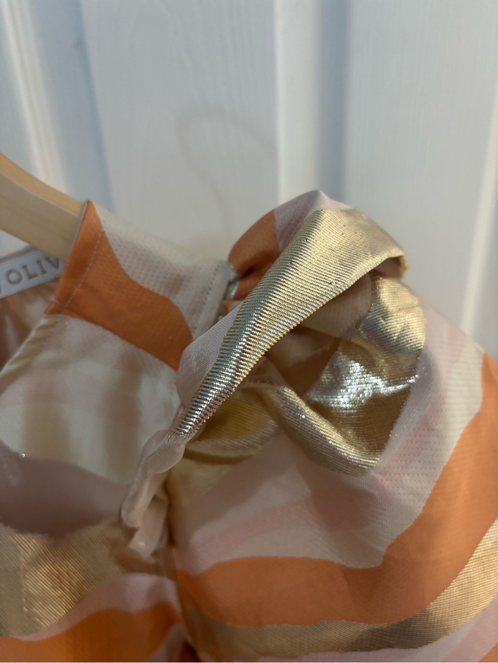 Marie Oliver Size M Metallic Wave Puff Sleeve Top - Orange, Gold, white - Picture 5 of 6